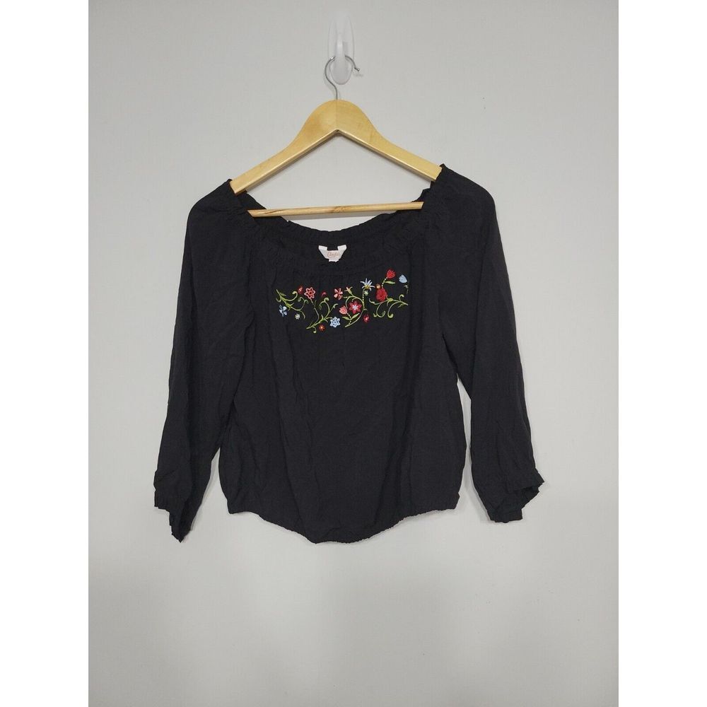 Candie's Women's Top Size Medium Embroidered‎ Long Sleeve Cropped NWT